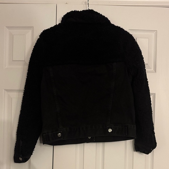 Top Shop | 4 | Black Jeans Jacket with Black Sherpa sleeves - Picture 7 of 10